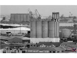 Implosion silos à grains