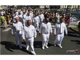 2022 08 défilé lourds Saint Louis
