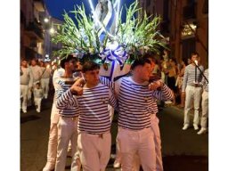2026-07 Procession aux flambeaux Saint Pierre