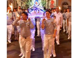 2026-07 Procession aux flambeaux Saint Pierre