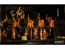 2013 Tambours du bronx