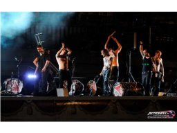 2013 Tambours du bronx